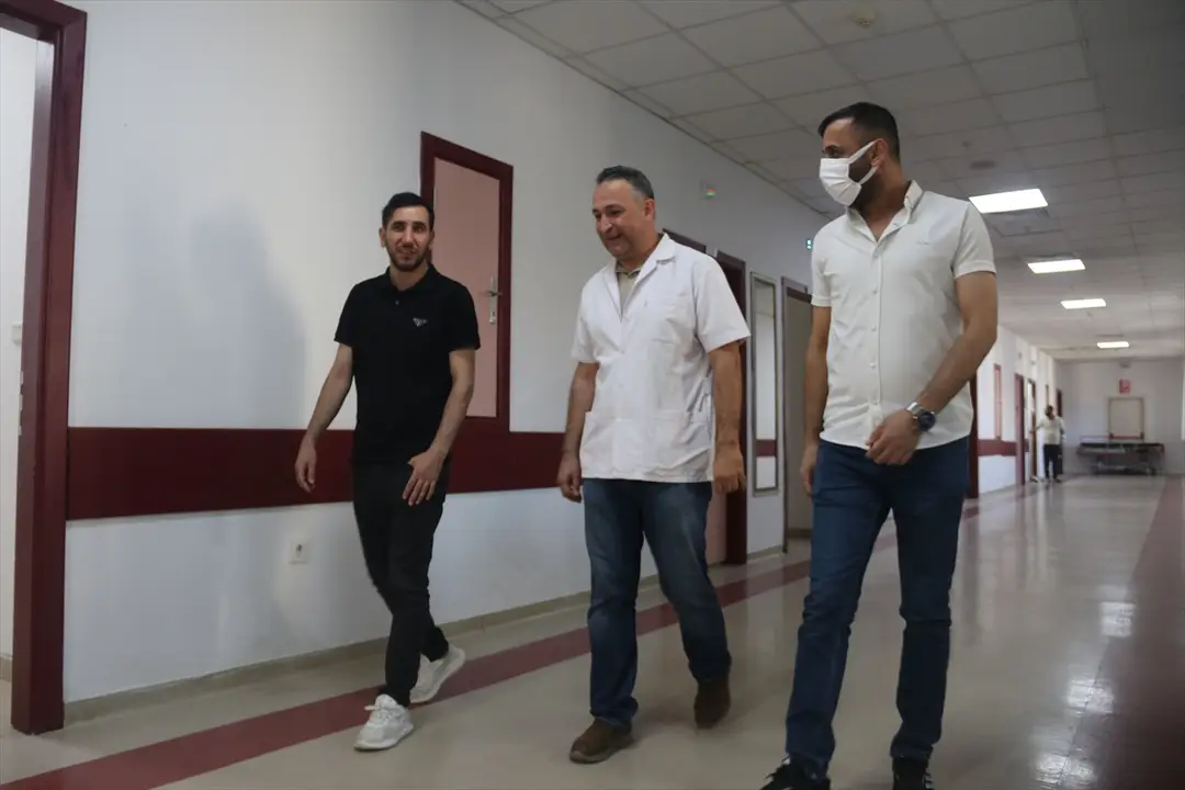 Sağlık çalışanı kardeşinin bağışladığı böbrekle hayata bağlandı