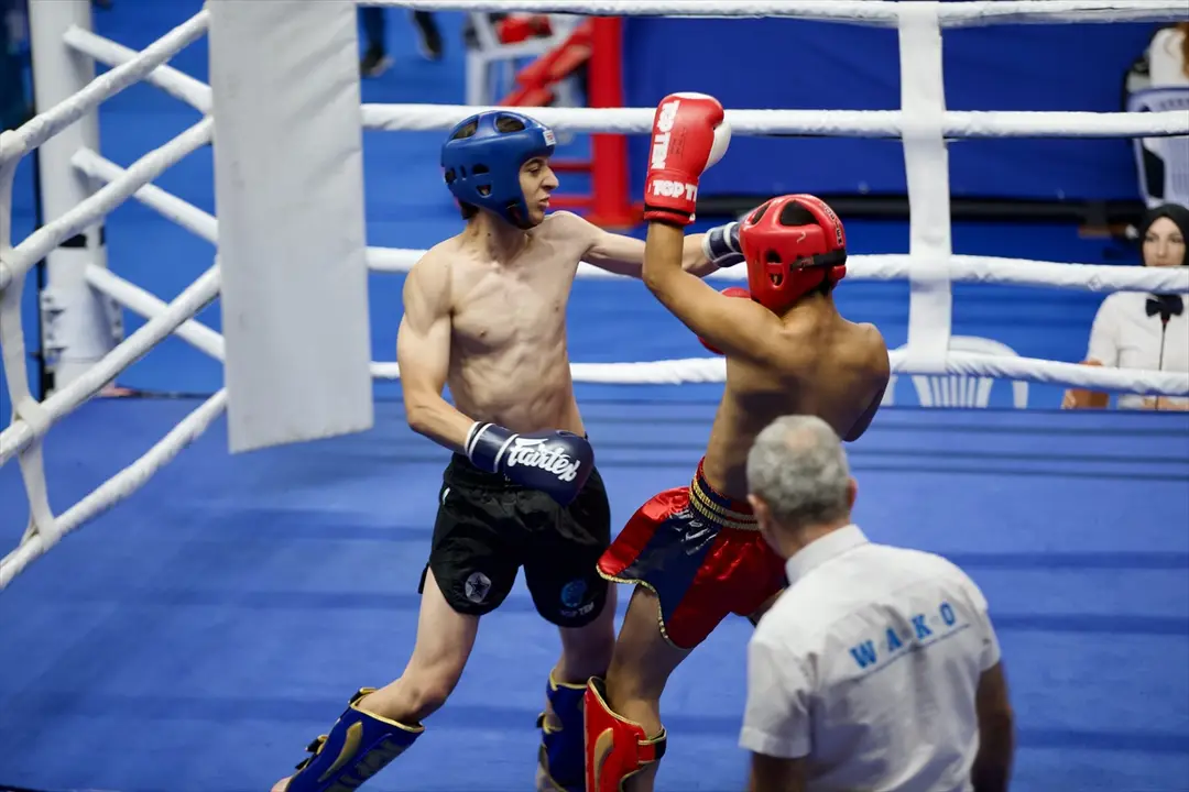 Kick Boks Şampiyonası Bolu'da Başladı