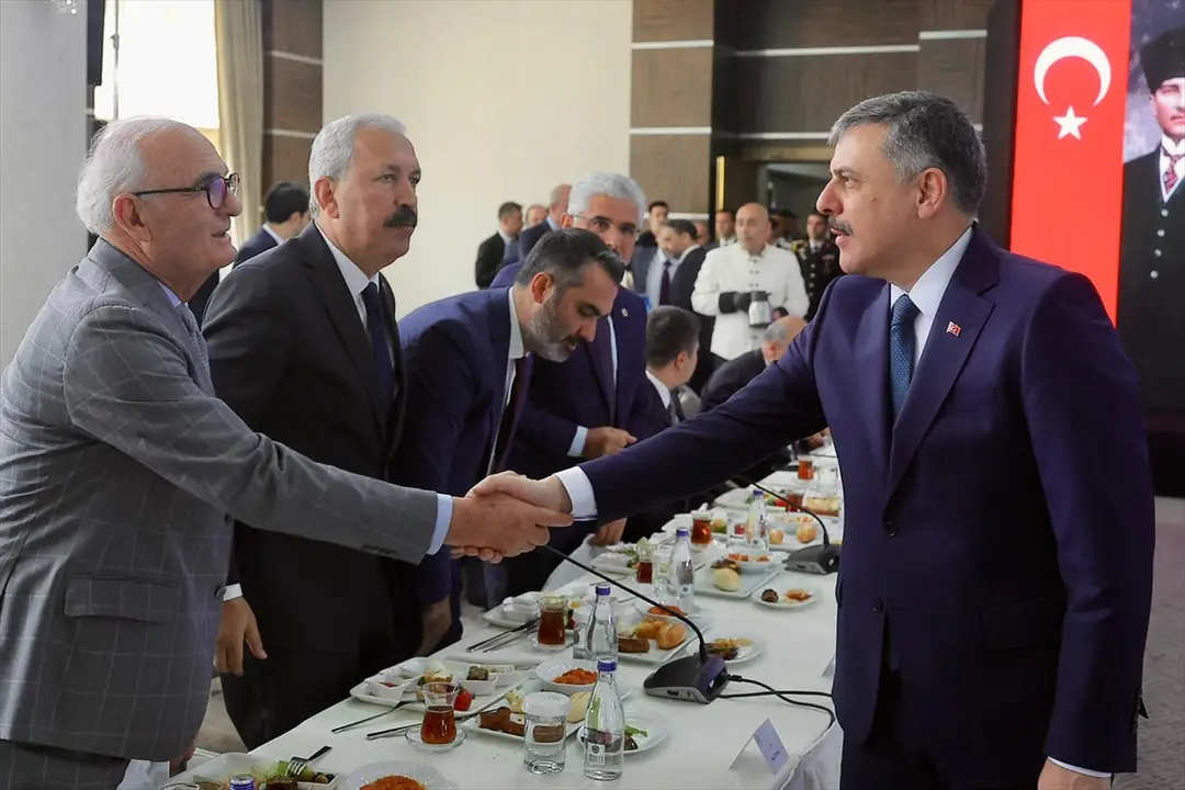 Çiftçi: NATO Zirvesi sorunsuz tamamlanacak