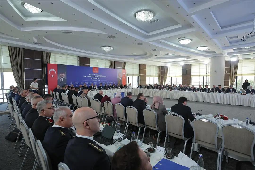 Çiftçi: NATO Zirvesi sorunsuz tamamlanacak