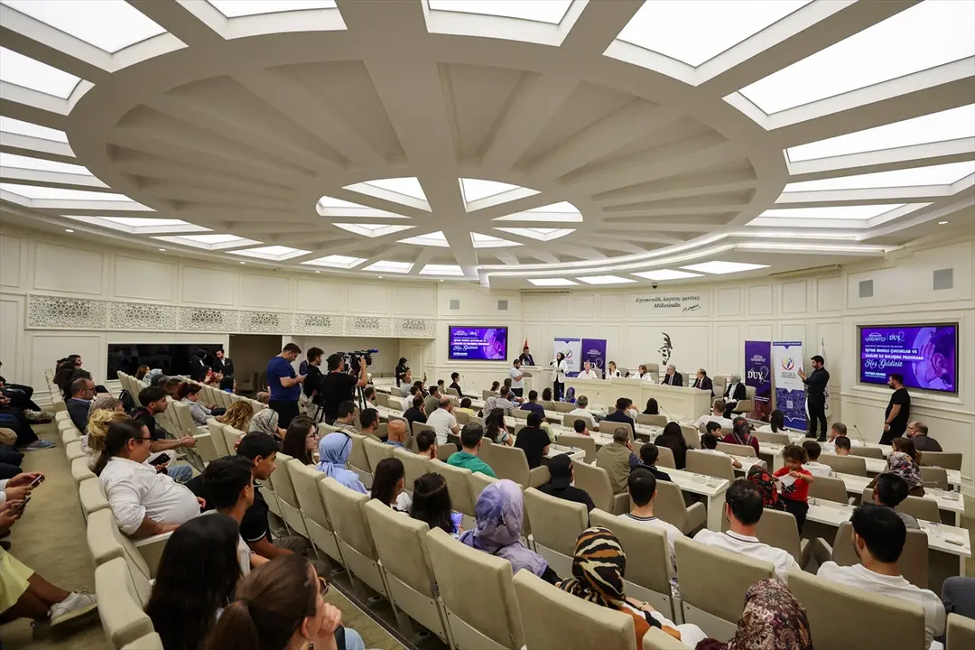 Fatma Şahin: 44 çocuğa işitme cihazı desteği