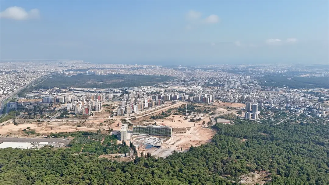 Antalya'da nem %88'e ulaştı, görüş mesafesi düştü