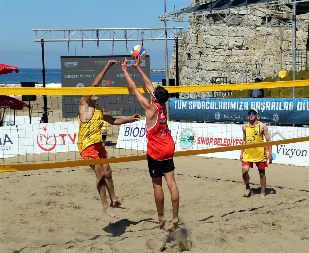 Plaj Voleybolu: Sinop Etabı Başladı