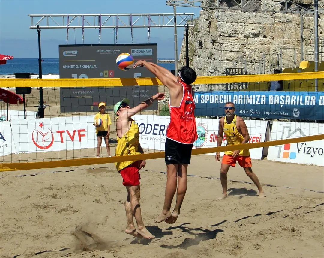 Plaj Voleybolu: Sinop Etabı Başladı