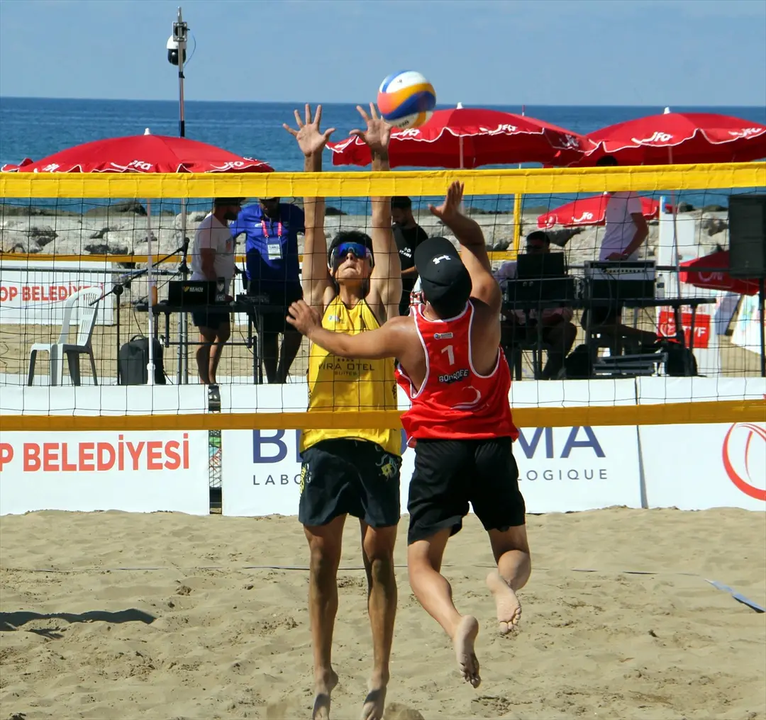 Plaj Voleybolu: Sinop Etabı Başladı