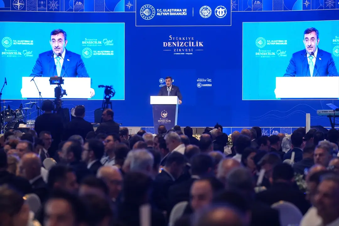 Yılmaz: Deniz güvenliği tavizsiz, gemiler tahliye ediliyor