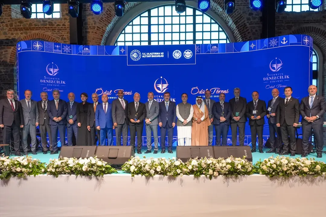 Yılmaz: Deniz güvenliği tavizsiz, gemiler tahliye ediliyor