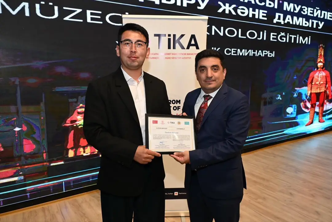TİKA: Kazakistan'a dijitalleşme eğitimi verildi