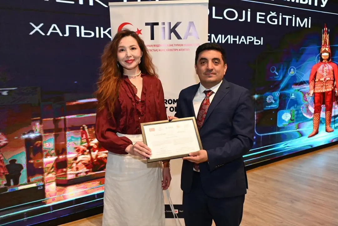 TİKA: Kazakistan'a dijitalleşme eğitimi verildi