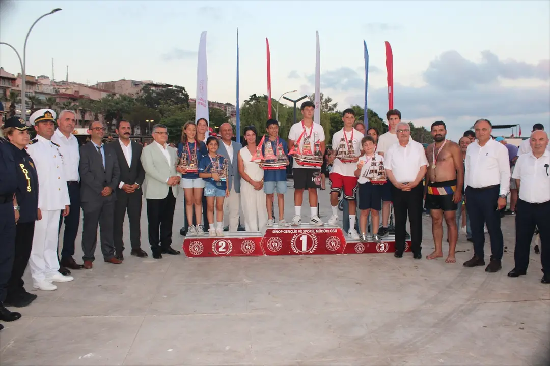 Sinop'ta Kabotaj Bayramı'nda koç ve altın için yarışıldı