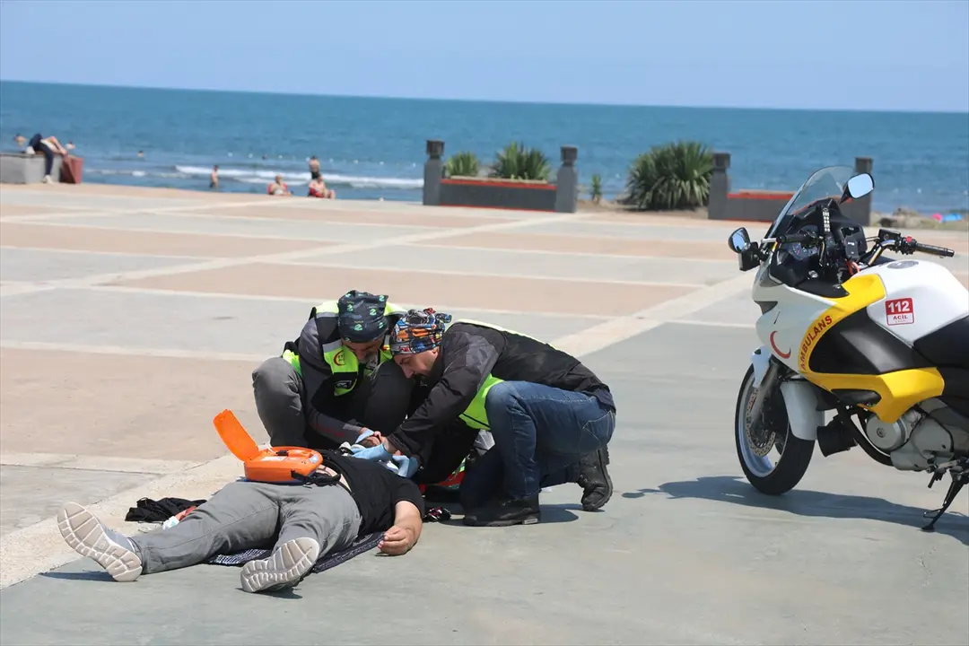 Yoğun trafikte hastalara ilk müdahaleyi motosikletli sağlık ekibi yapacak