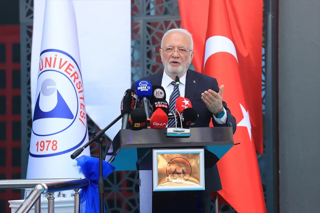 Elitaş: Üniversiteler sanayiye öncülük etmeli