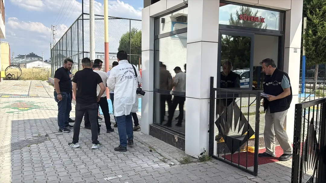 Kütahya'da servis işletmecisine silahlı saldırı olayıyla ilgili 3 şüpheli yakalandı