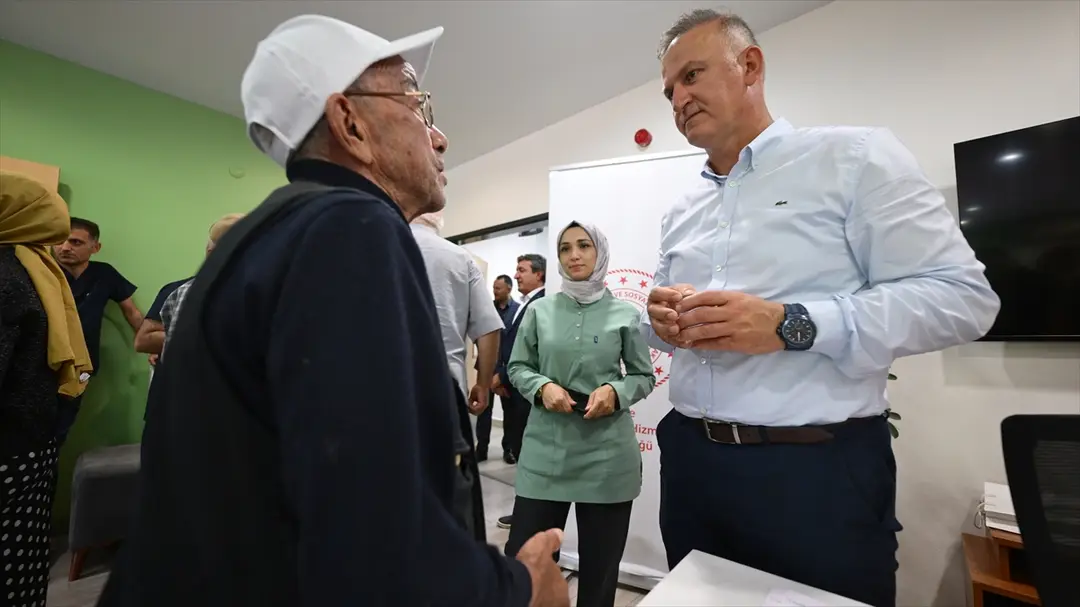 "Huzur Akademisi" yaşlılara aktif yaşamın kapısını aralıyor