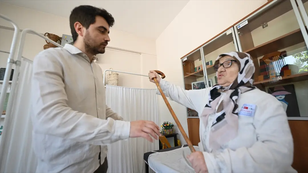 "Huzur Akademisi" yaşlılara aktif yaşamın kapısını aralıyor
