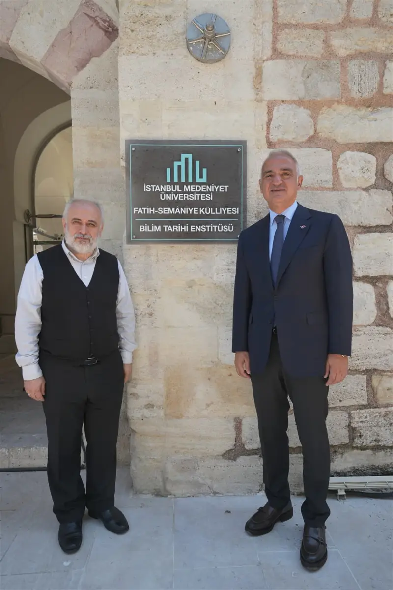Kültür ve Turizm Bakanı Ersoy, bilim tarihçisi Prof. Dr. İhsan Fazlıoğlu ile görüştü