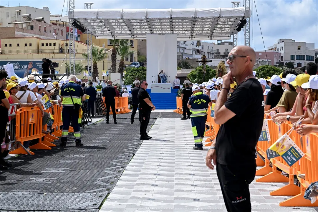 Papa 14. Leo, Avrupa'yı göçmenler konusunda daha fazla sorumluluk üstlenmeye çağırdı