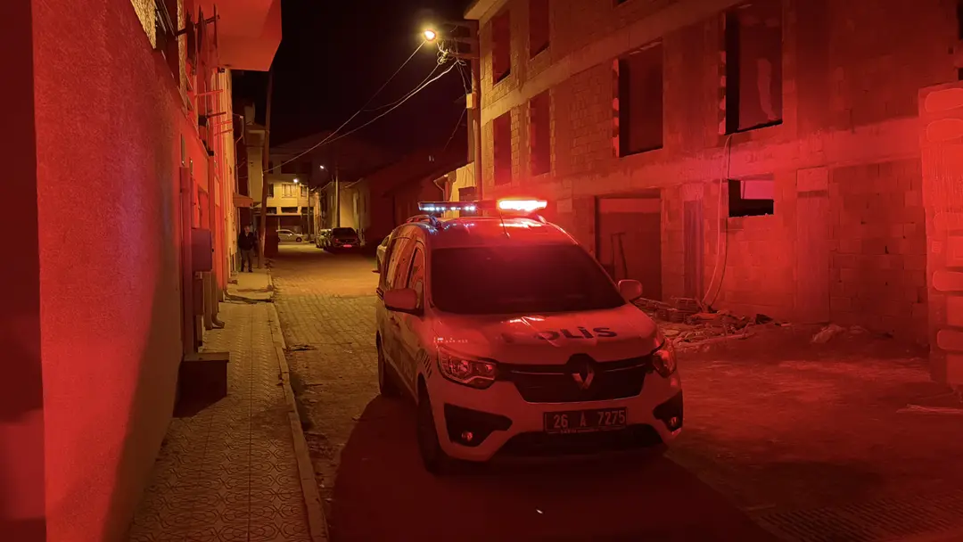 Eskişehir'de yalnız yaşayan kişi evinde ölü bulundu