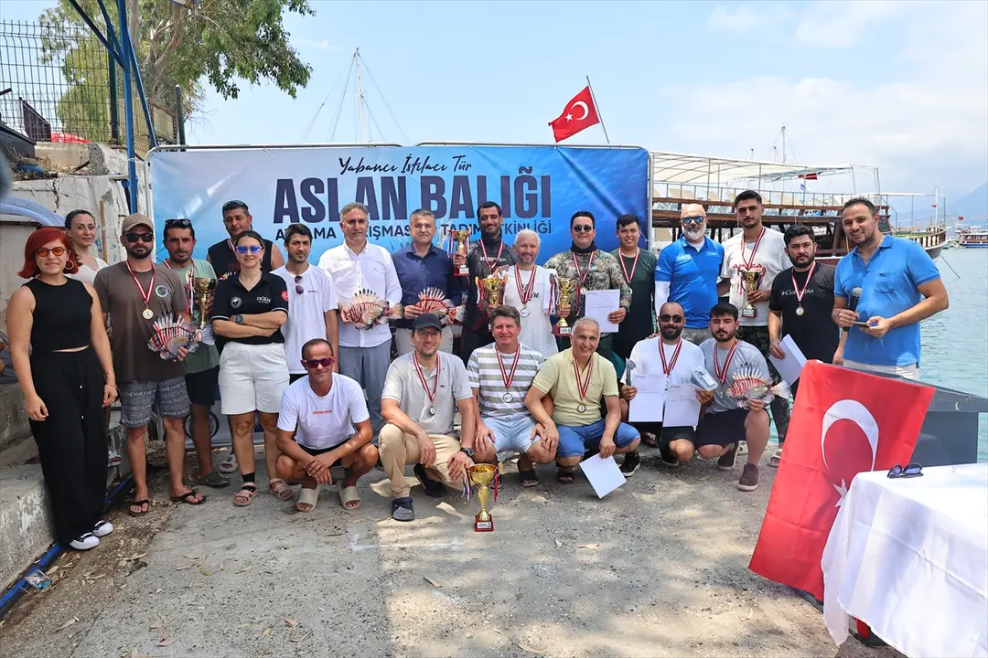 Antalya'da 151 Aslan Balığı Avlandı