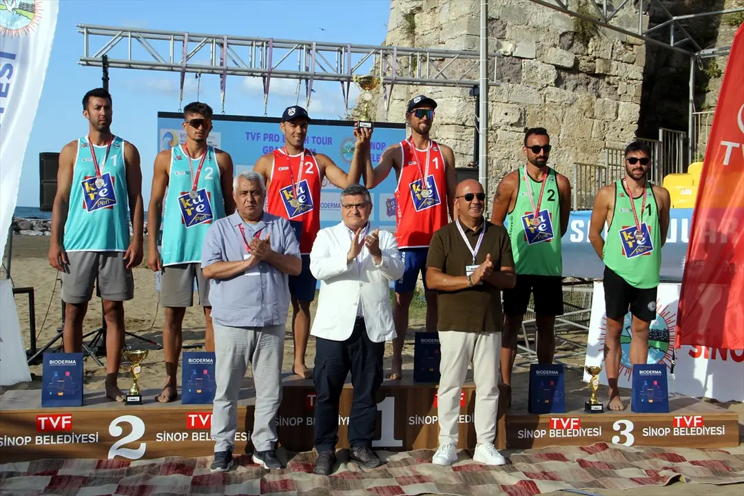 Sinop'ta Plaj Voleybolu Turnuvası Sona Erdi