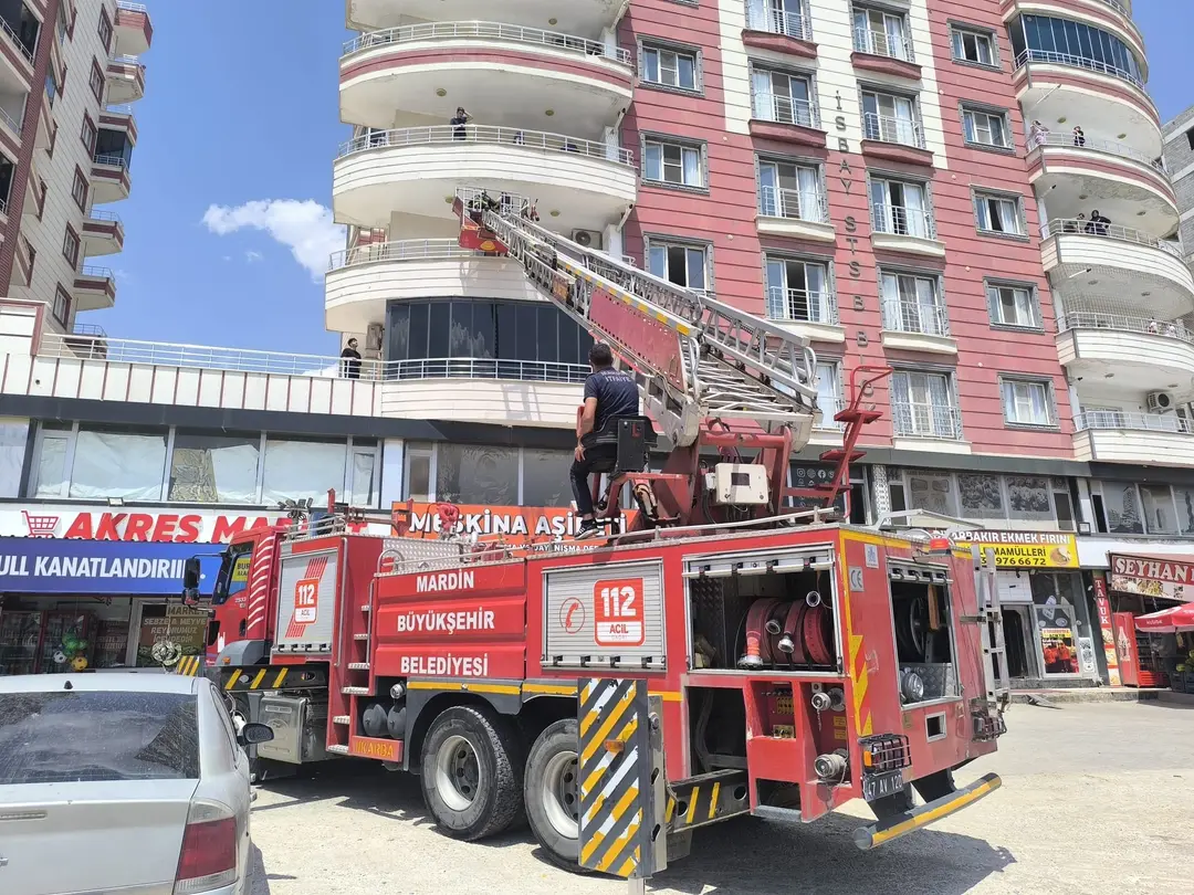 Mardin'de apartman yangını: 7 kişi etkilendi