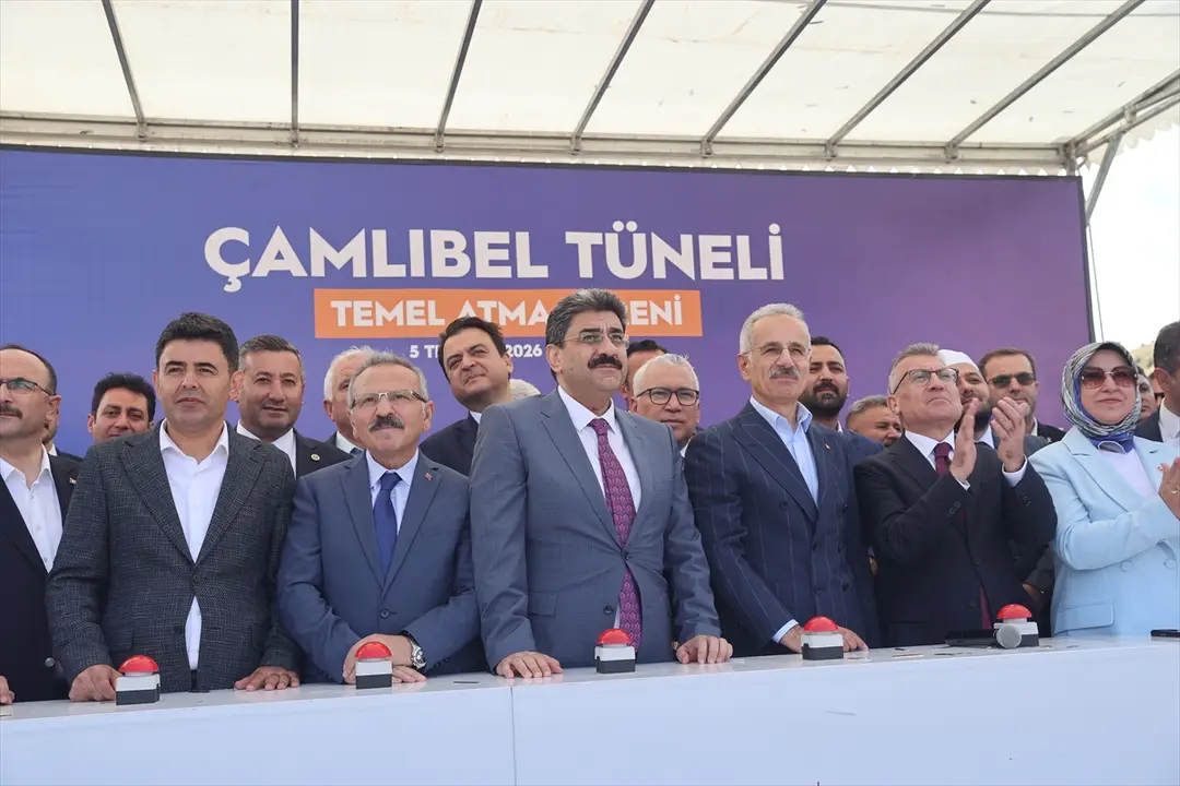 Bakan Uraloğlu, Sivas'ta Çamlıbel Tüneli Temel Atma Töreni'nde konuştu: