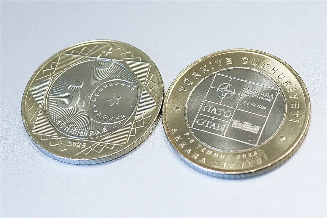 NATO Zirvesi anısına özel 5 lira basıldı