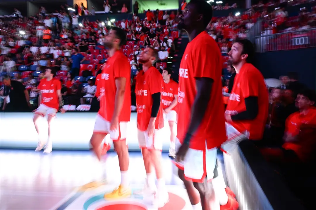 A Milli Takım: 95-72 İsviçre