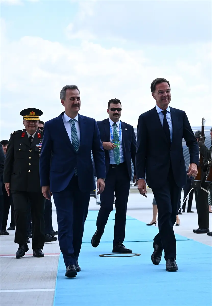 Rutte Ankara'ya geldi