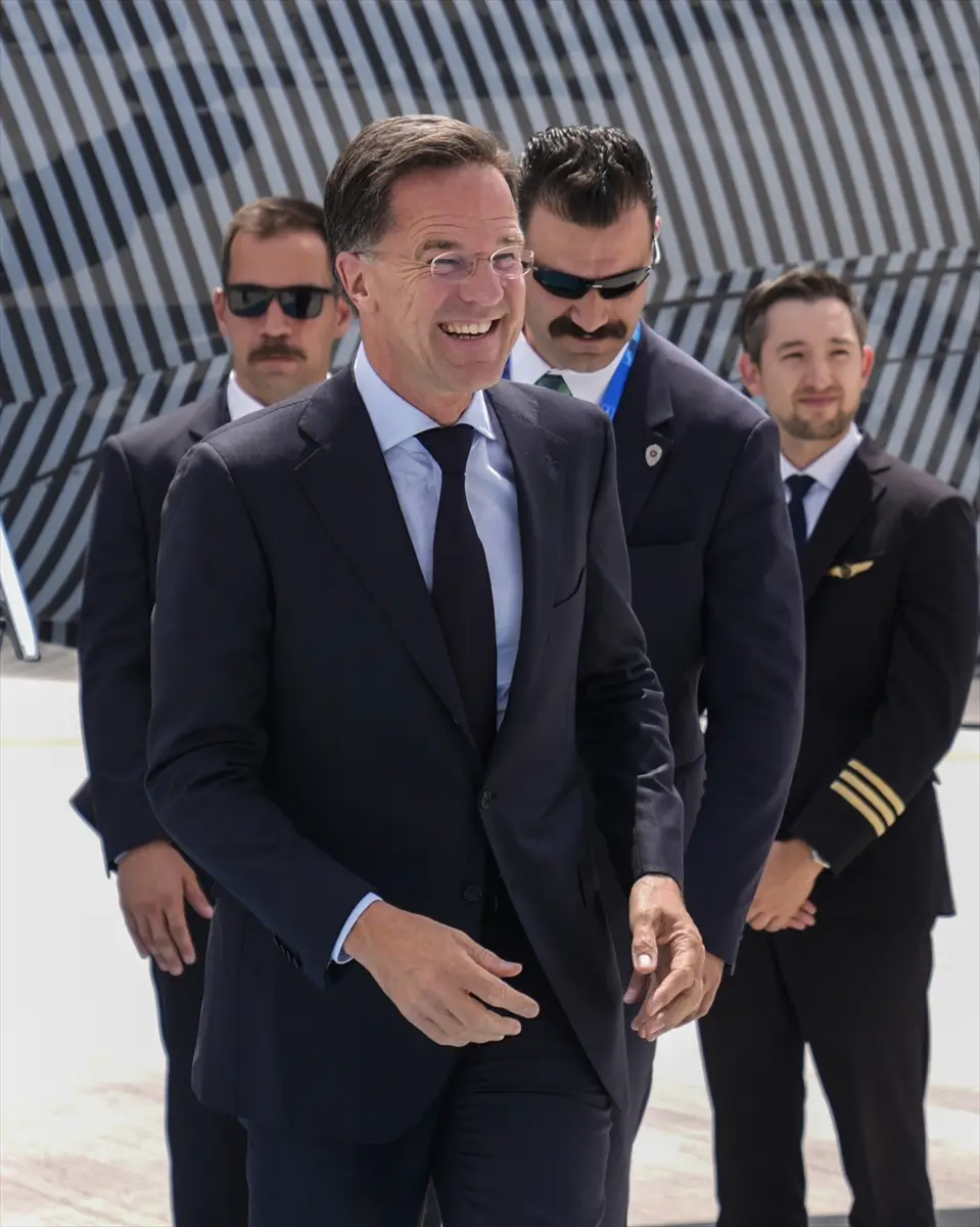 Rutte Ankara'ya geldi