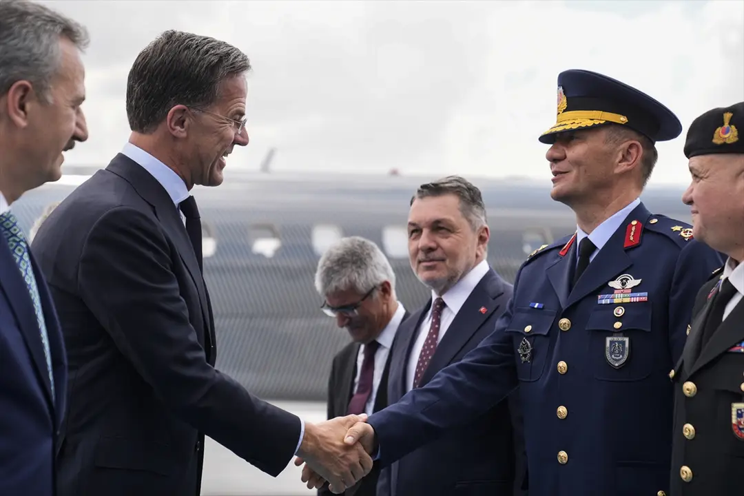 Rutte Ankara'ya geldi