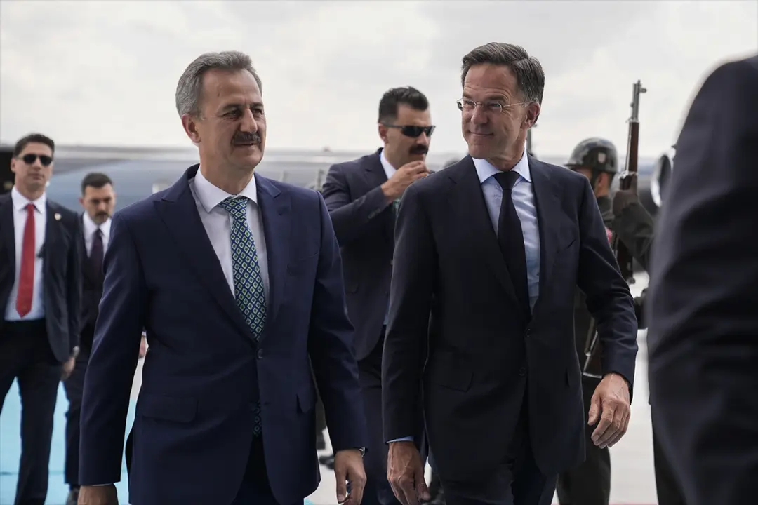 Rutte Ankara'ya geldi