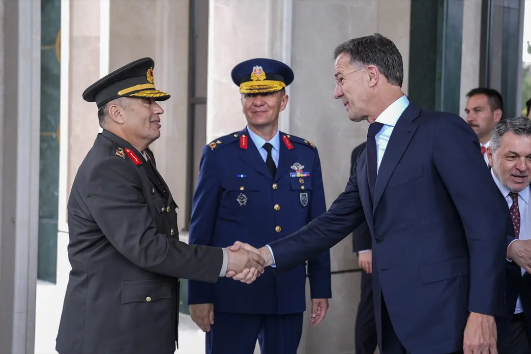 Rutte Ankara'ya geldi