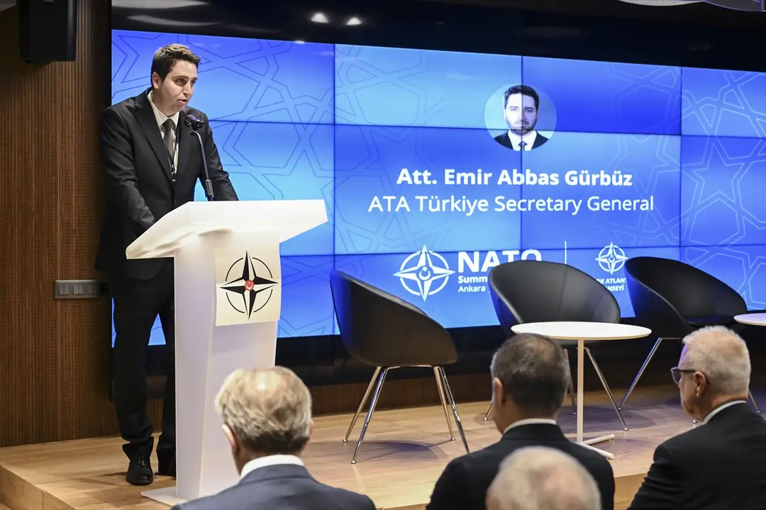 NATO Zirvesi Diyalogları: Güvenlik Baskı Altında
