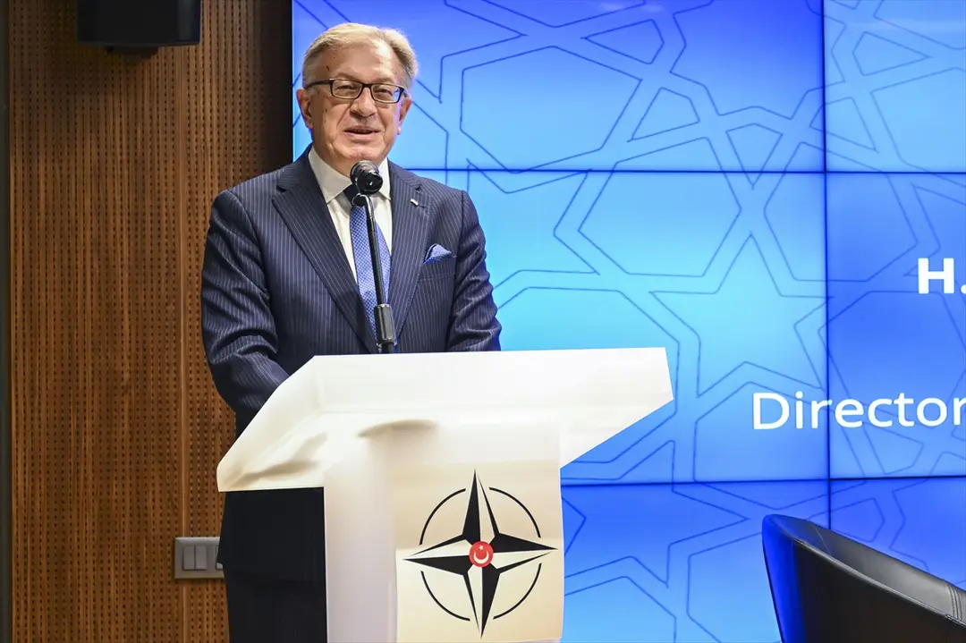 NATO Zirvesi Diyalogları: Güvenlik Baskı Altında