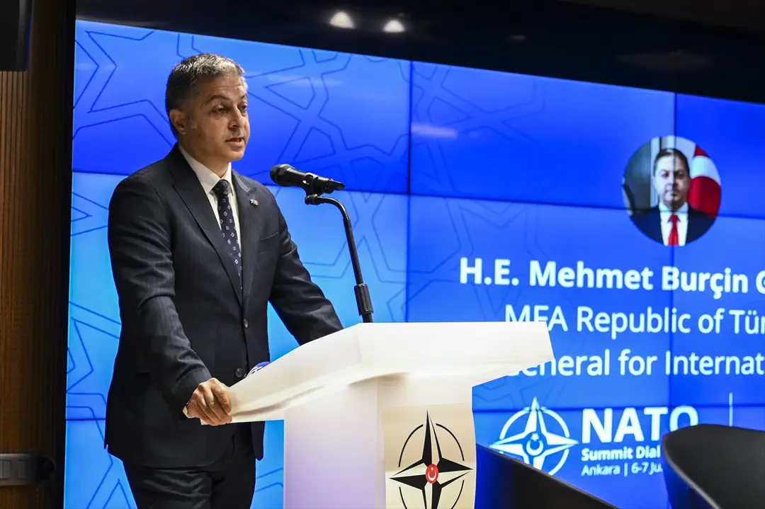 NATO Zirvesi Diyalogları: Güvenlik Baskı Altında