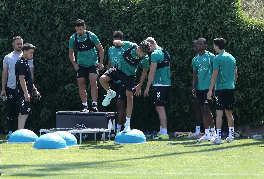 Konyaspor, kadrosunu 5 oyuncuyla güçlendirmek istiyor