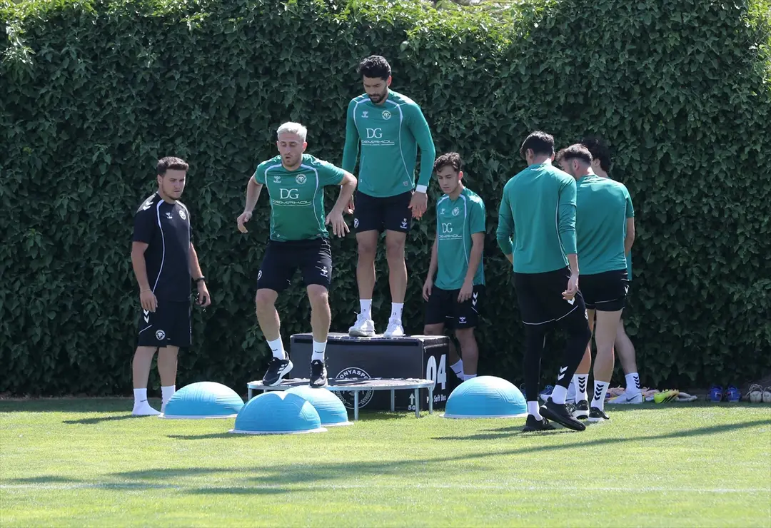 Konyaspor, kadrosunu 5 oyuncuyla güçlendirmek istiyor