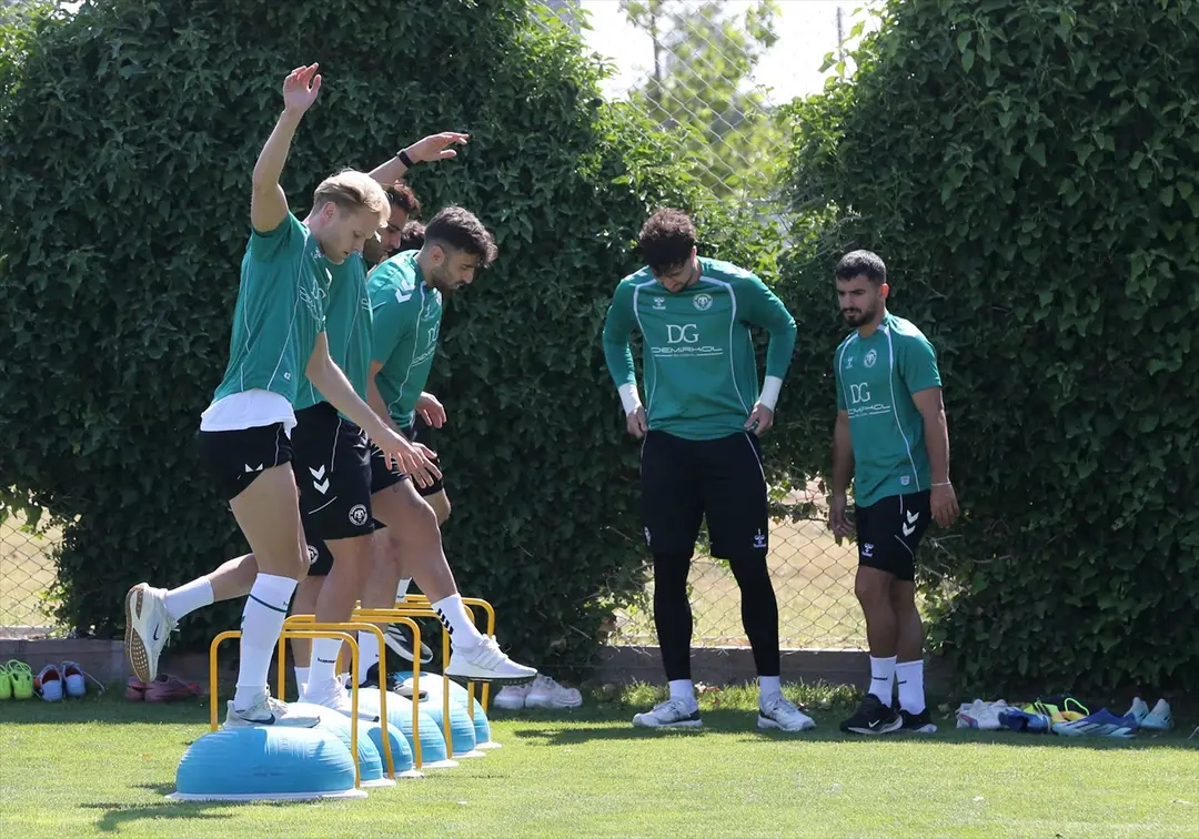 Konyaspor, kadrosunu 5 oyuncuyla güçlendirmek istiyor