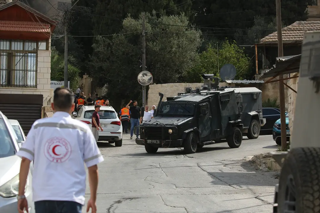 İsrail: Batı Şeria'da 20 Filistinli gözaltına alındı