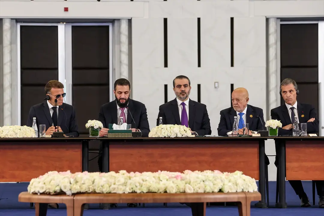 Suriye Cumhurbaşkanı Şara ile Fransa Cumhurbaşkanı Macron, Suriye-Fransa Ekonomi Forumu'nda konuştu