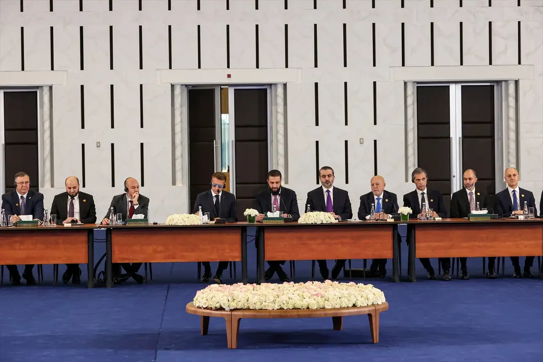 Suriye Cumhurbaşkanı Şara ile Fransa Cumhurbaşkanı Macron, Suriye-Fransa Ekonomi Forumu'nda konuştu