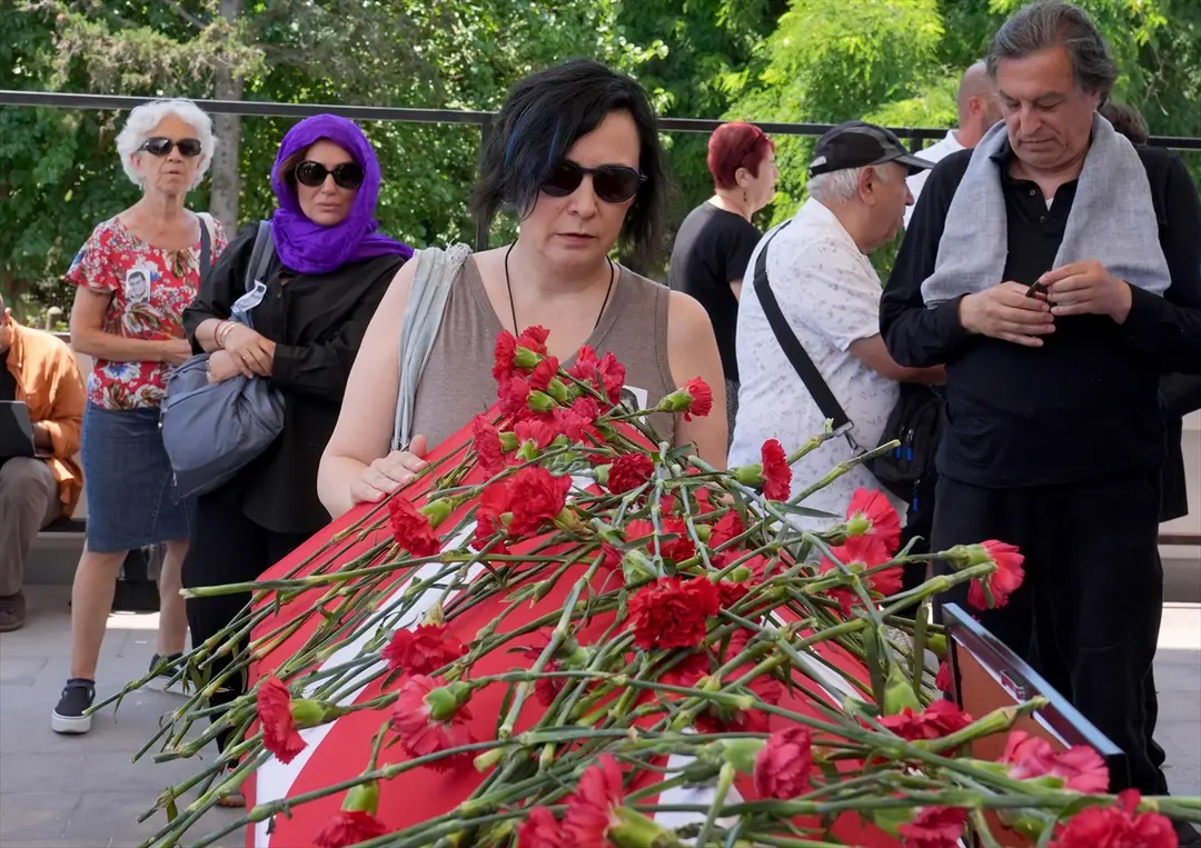 Zihni Göktay son yolculuğuna uğurlandı
