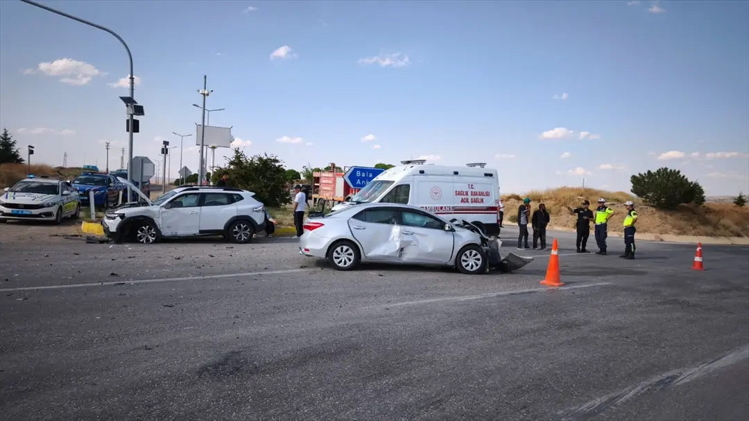 Kırıkkale'de trafik kazası: 6 yaralı