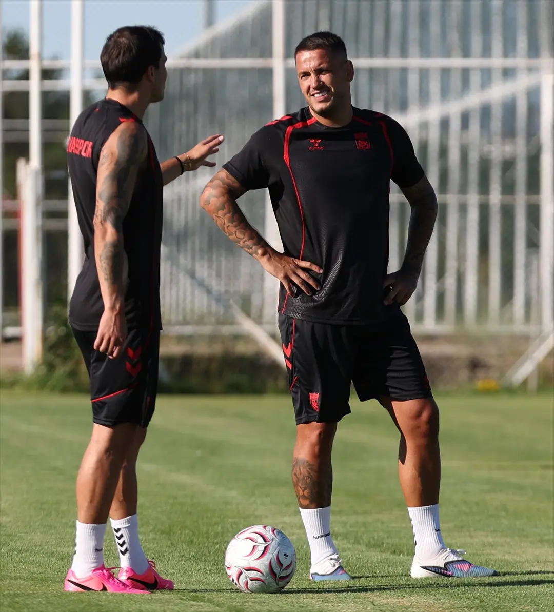 Sivasspor: Yeni sezona hazırlık sürüyor