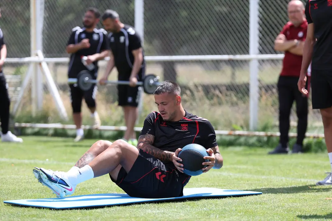 Sivasspor: Yeni sezona hazırlık sürüyor
