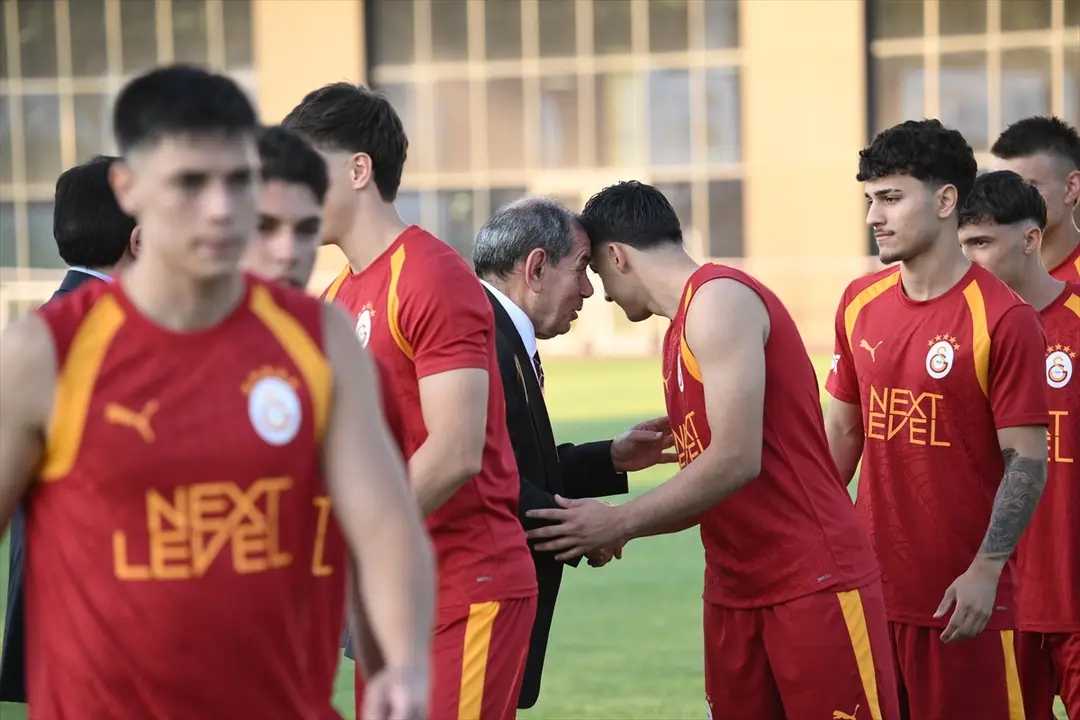 Galatasaray Kulübü Başkanı Dursun Özbek'ten gündeme dair açıklamalar: