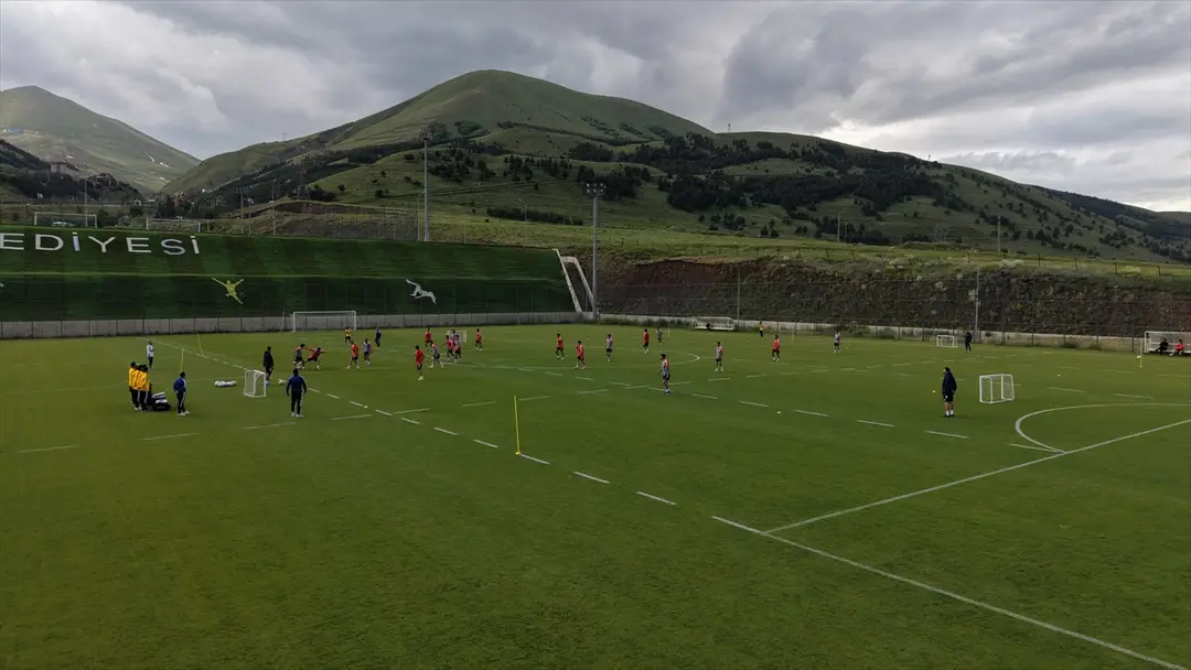Vanspor FK'nin Erzurum kampı başladı