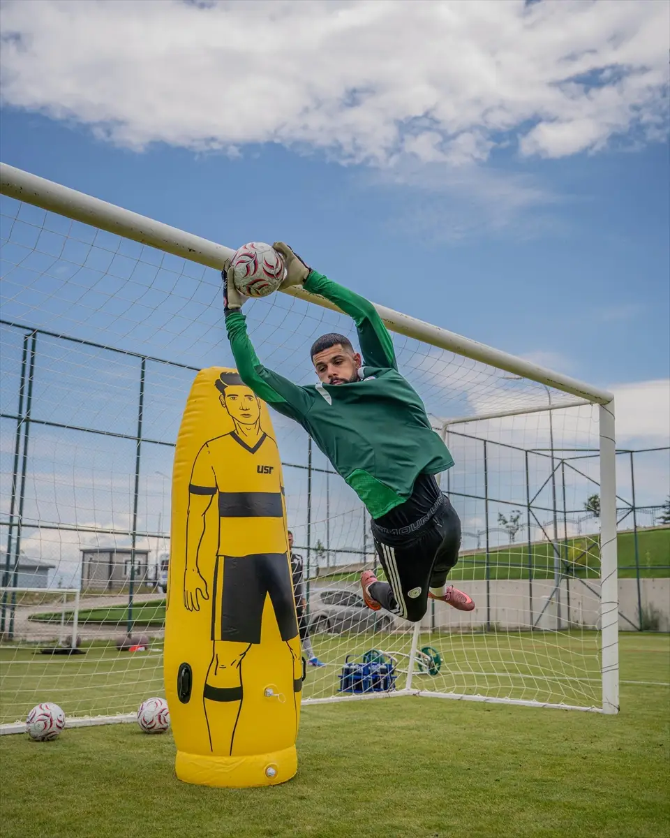 Çaykur Rizespor: Erzurum'da kamp başladı