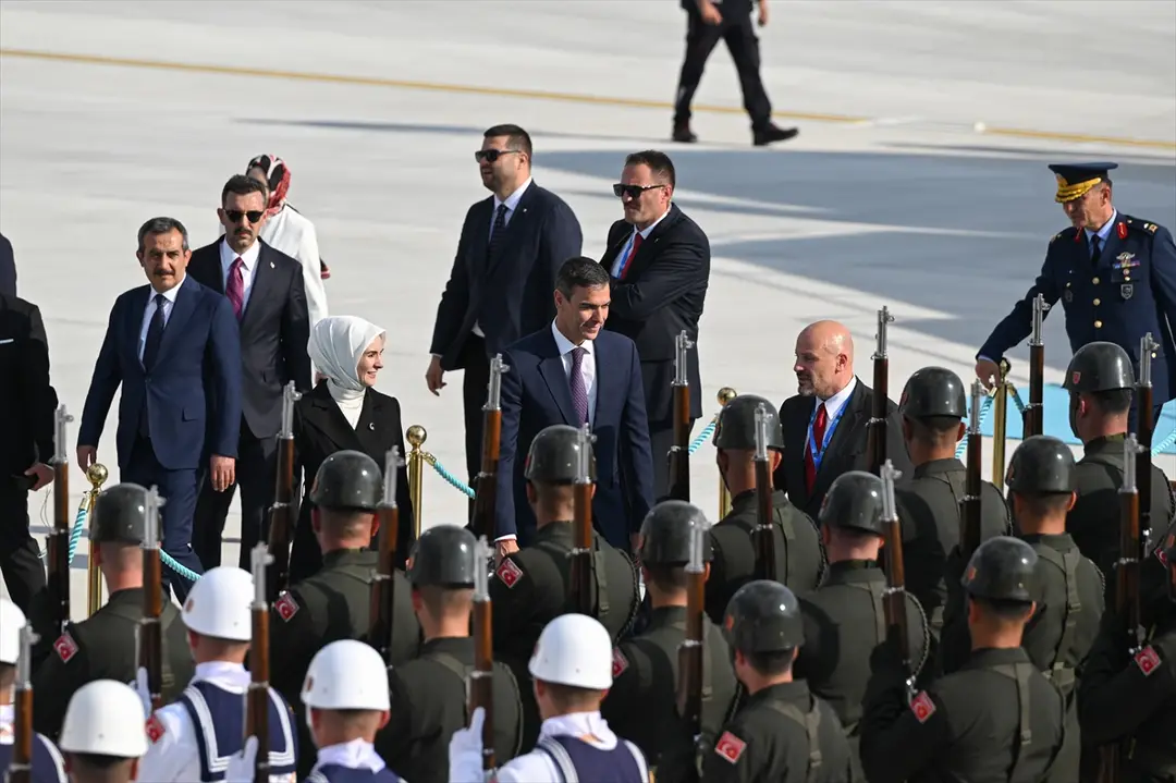 Sanchez: NATO Zirvesi için Ankara'da